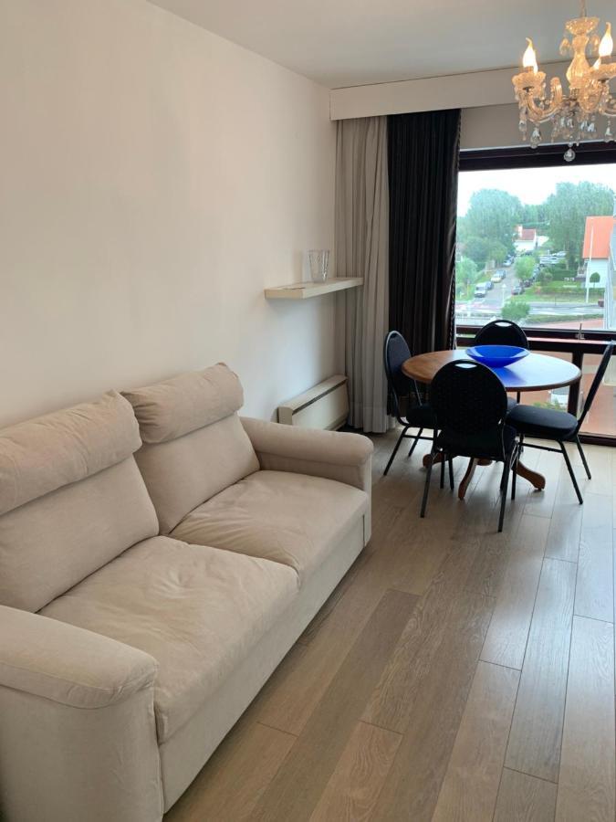 Les Oyats Apartment นิวว์ปอร์ท ภายนอก รูปภาพ